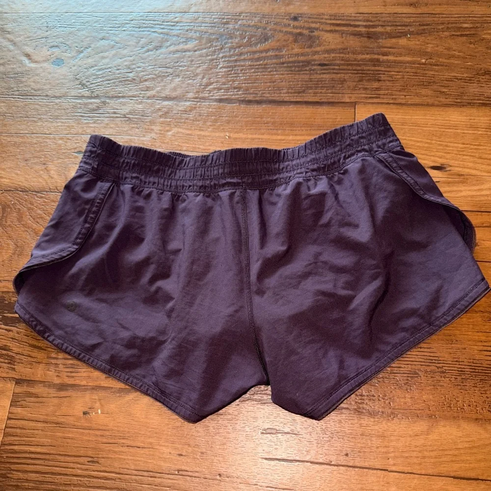 Pristine Lululemon Seek The Heat Short II Dark Adobe size: 8 - Picture 8 of 14
